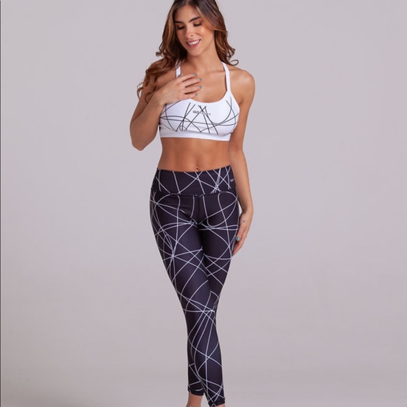 Two piece New Supplex tummy control butt lift Colombian legging and top. - Picture 3 of 6